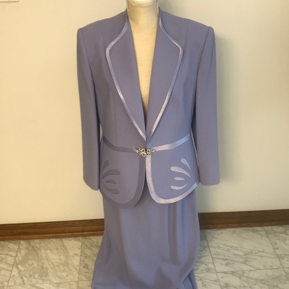 Vintage Two Piece Lavender Suit!